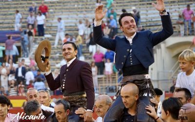 Andy Cartagena y Diego Ventura inauguran la Feria de Hogueras por la puerta grande